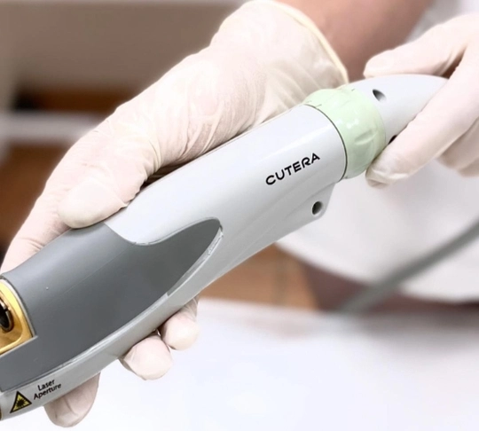 Лазерне омолодження Cutera Derma Genesis tab-18